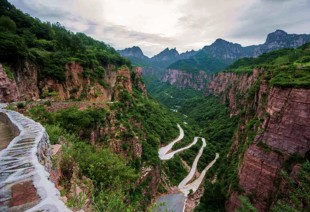 Tour Ciclismo Aventura por Las Carreteras Túneles en China